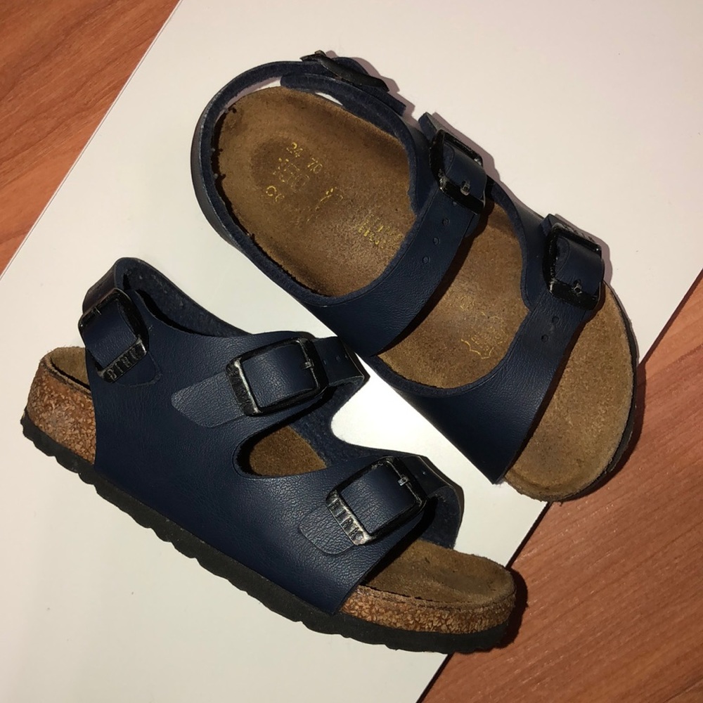 Adorable toddler Birkenstock size 6